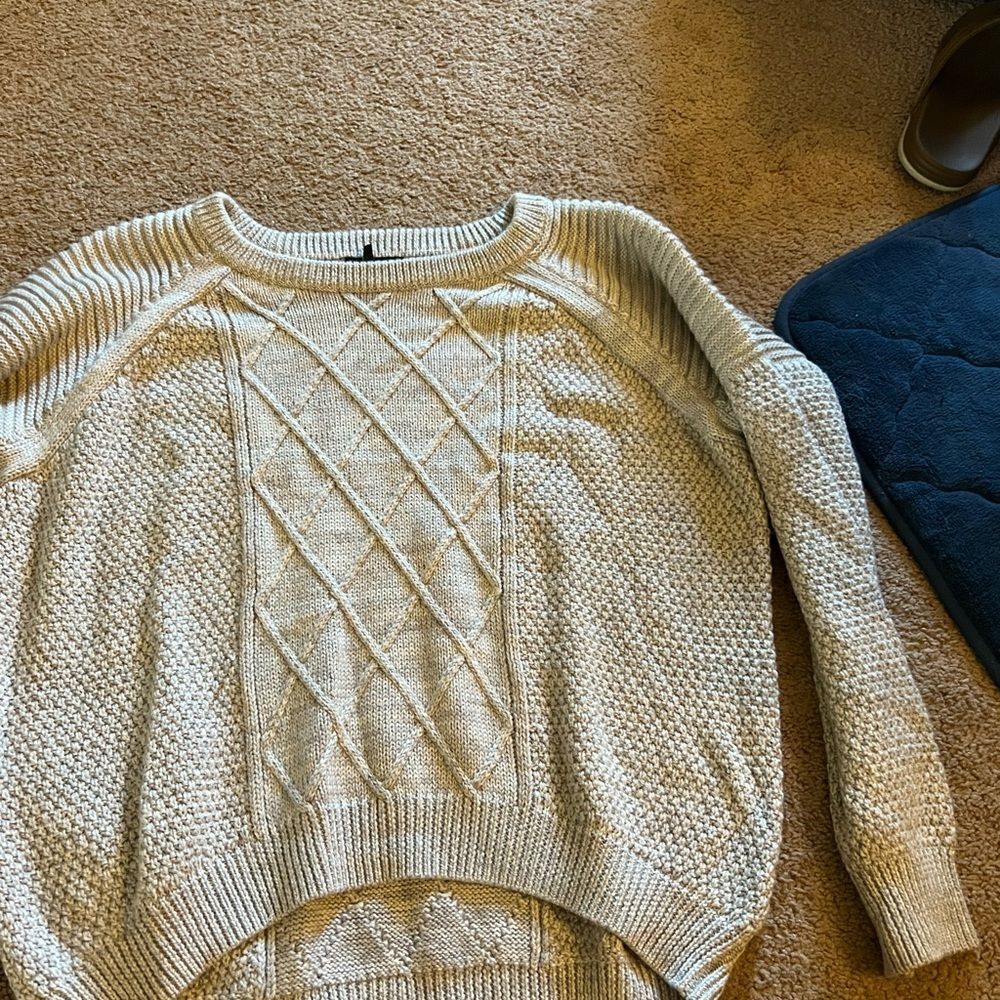 Intermix medium sweater - Picture 2 of 7